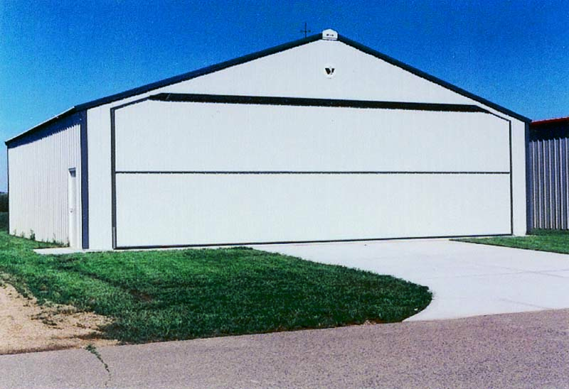 Bob Henry has been a pilot for 28 years, and has been flying around the country building airplane hangars for the last decade. Bob Henry photos