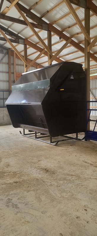 Single Sided Self Feeder for Steers.
Photo Courtesy of Spanier Welding LLC