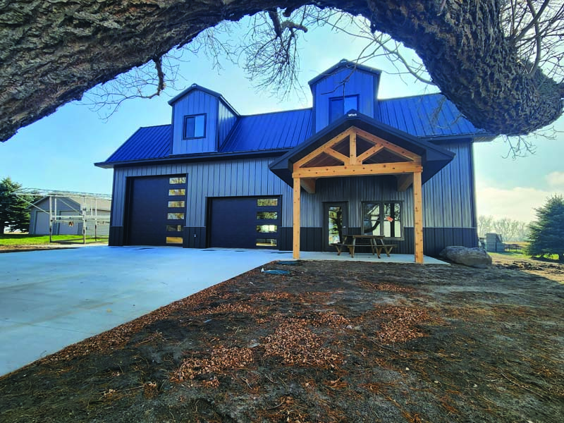Post-Frame Shouse Combines Shop Space and Comfortable Living